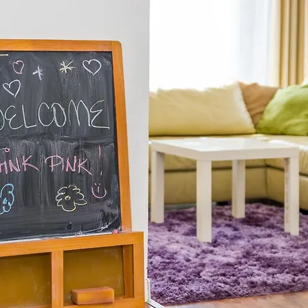 Cozy And Modern Lejlighed