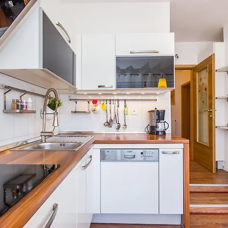 Cozy And Modern Lejlighed Kastav