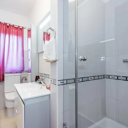 Cozy And Modern Apartman *