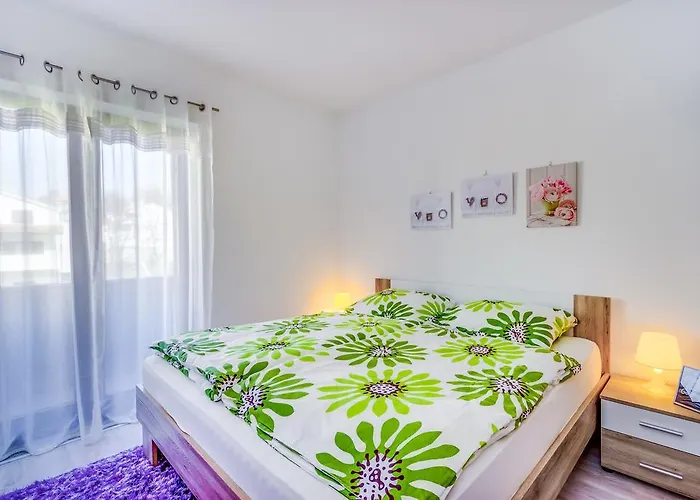 Cozy And Modern 公寓
